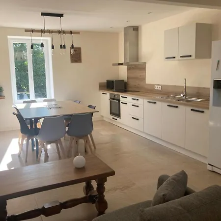 Holiday home Domaine Du Berret 8 Pers